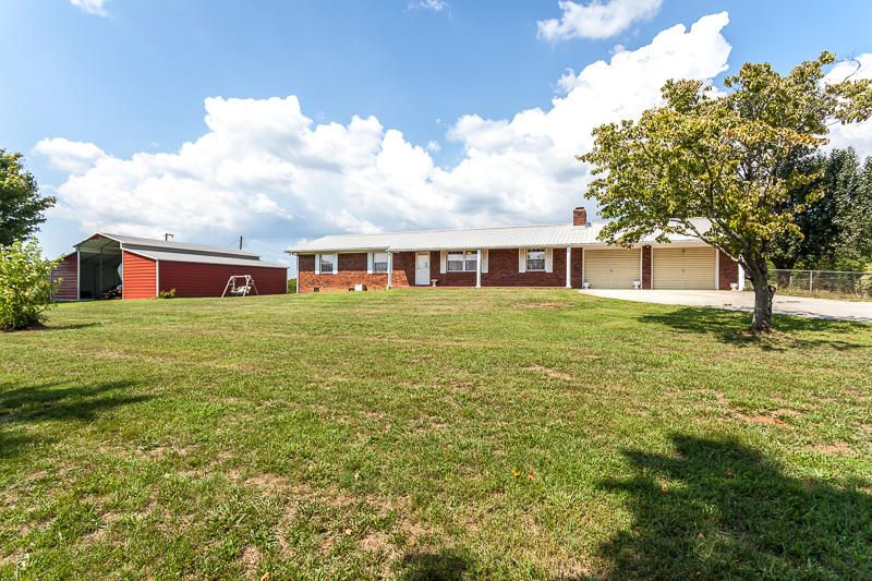 6900 Fairview Rd, Corryton, TN 37721