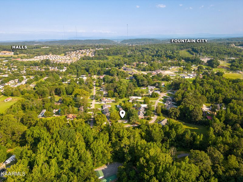 6904 Ward Rd, Knoxville, TN 37918