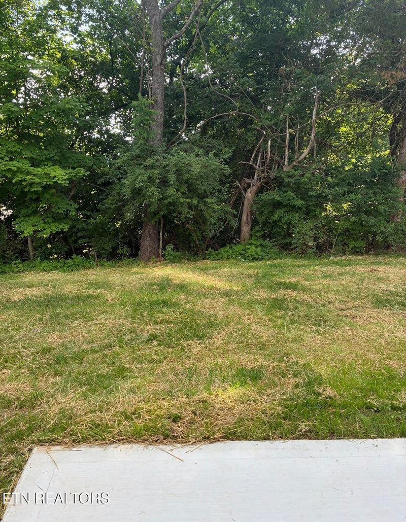 6906 Simmental Rd, Knoxville, TN 37918