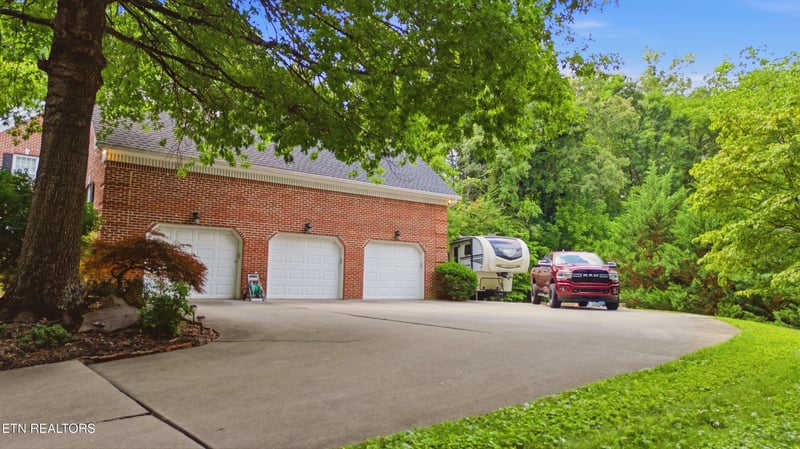 6908 Tallywood Cir, Knoxville, TN 37918