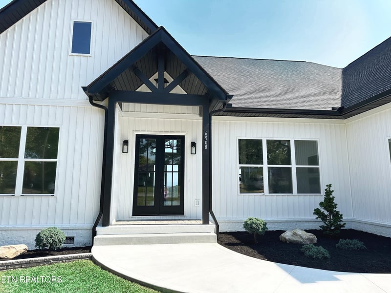 6908 Terry Dr, Knoxville, TN 37924