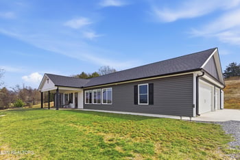 6911 Fairview Rd, Corryton, TN 37721