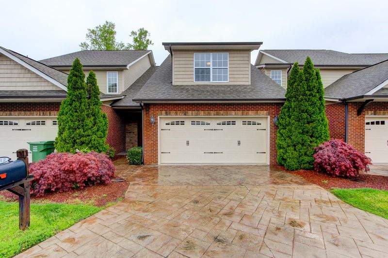 6912 Climbing Ivy Way, Knoxville, TN 37918