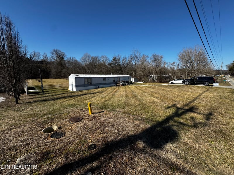 6913 Beeler Rd, Knoxville, TN 37918