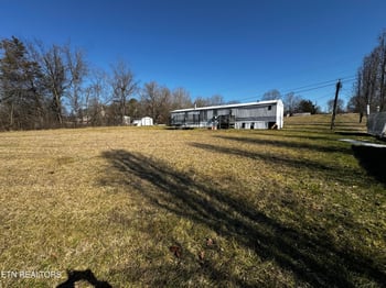 6913 Beeler Rd, Knoxville, TN 37918