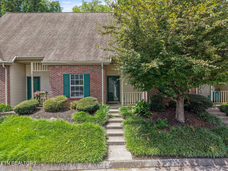 6913 Kings Crossing Way, Knoxville, TN 37918