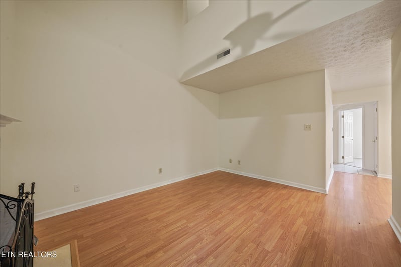 6913 Kings Crossing Way, Knoxville, TN 37918