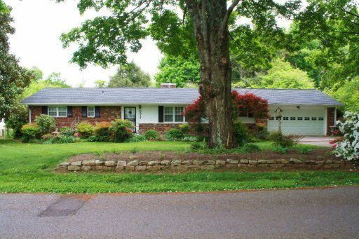6914 Sheffield Dr, Knoxville, TN 37909