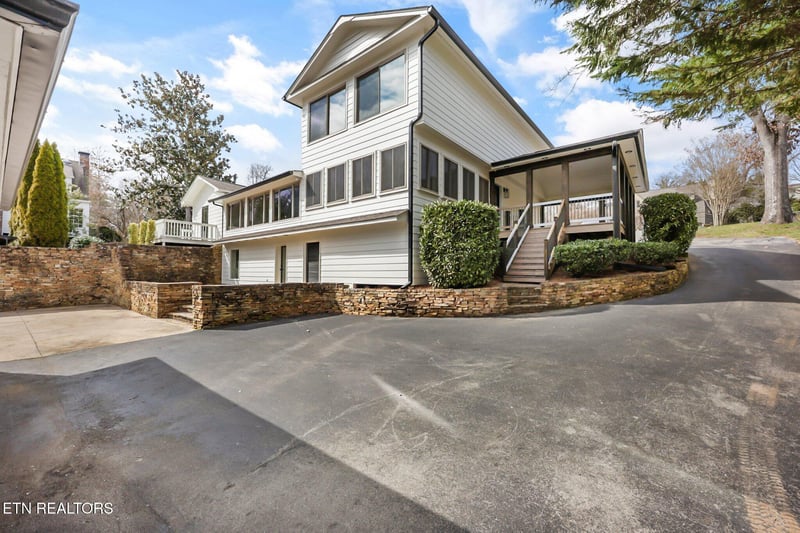 6914 Stone Mill Dr, Knoxville, TN 37919