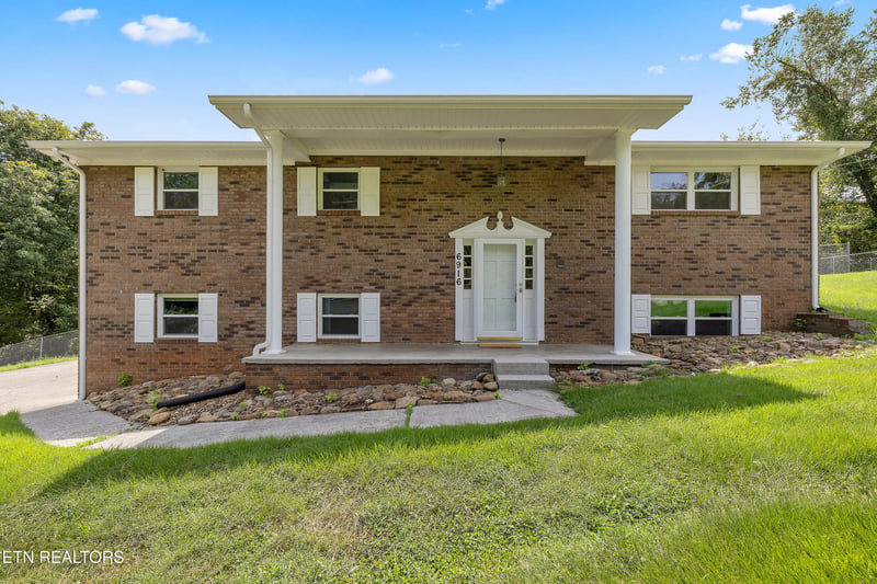 6916 Wood Rd, Corryton, TN 37721