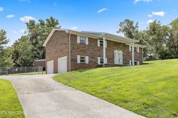 6916 Wood Rd, Corryton, TN 37721