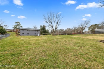 6917 Heatherbrook Dr, Knoxville, TN 37931