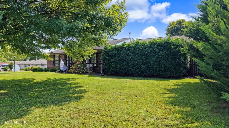 6918 Sicilia Ln, Corryton, TN 37721