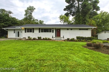 6919 Dorchester Dr, Knoxville, TN 37909