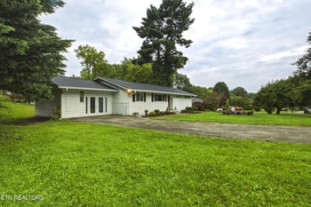 6919 Dorchester Dr, Knoxville, TN 37909