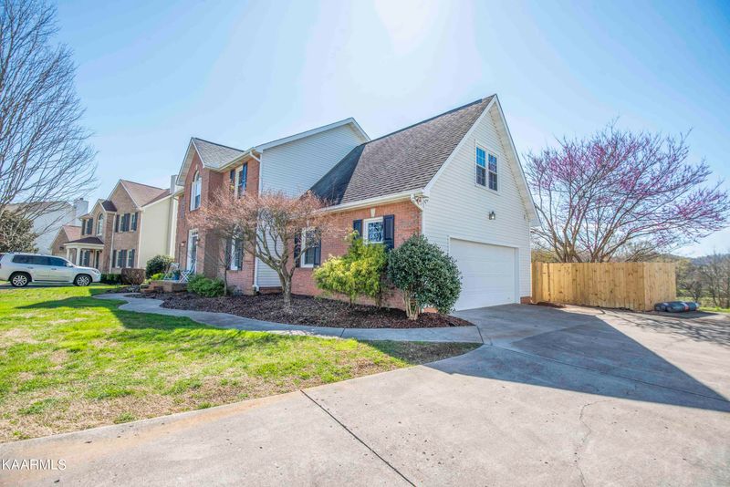 6919 Westerly Winds Rd, Knoxville, TN 37931