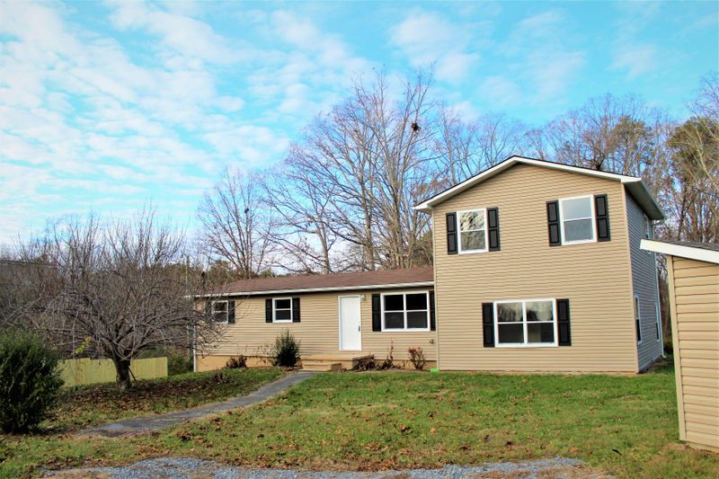 692 County Road 442, Athens, TN 37303
