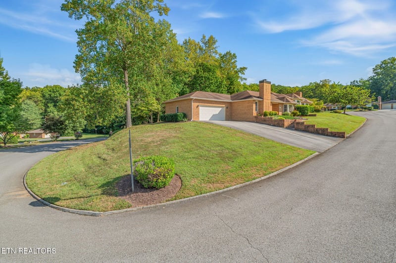 6924 Bridle Ct, Knoxville, TN 37921