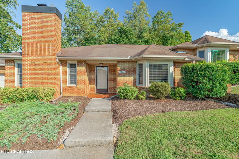 6924 Bridle Ct, Knoxville, TN 37921