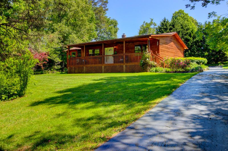 6930 E Beeler Rd, Knoxville, TN 37918