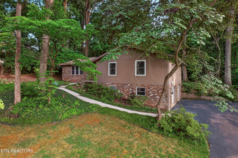 6933 Riverwood Dr, Knoxville, TN 37920