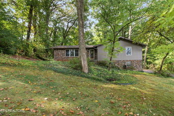 6933 Riverwood Dr, Knoxville, TN 37920