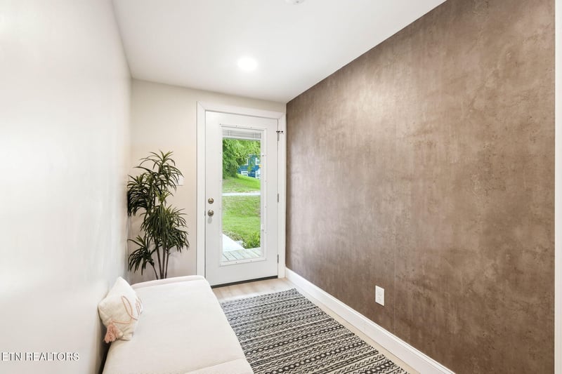 6936 N Ruggles Ferry Pike, Knoxville, TN 37924