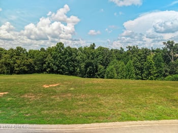 694 Taffrail Dr, Lenoir City, TN 37772