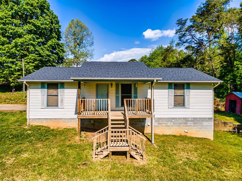 6940 Calvary Way, Corryton, TN 37721