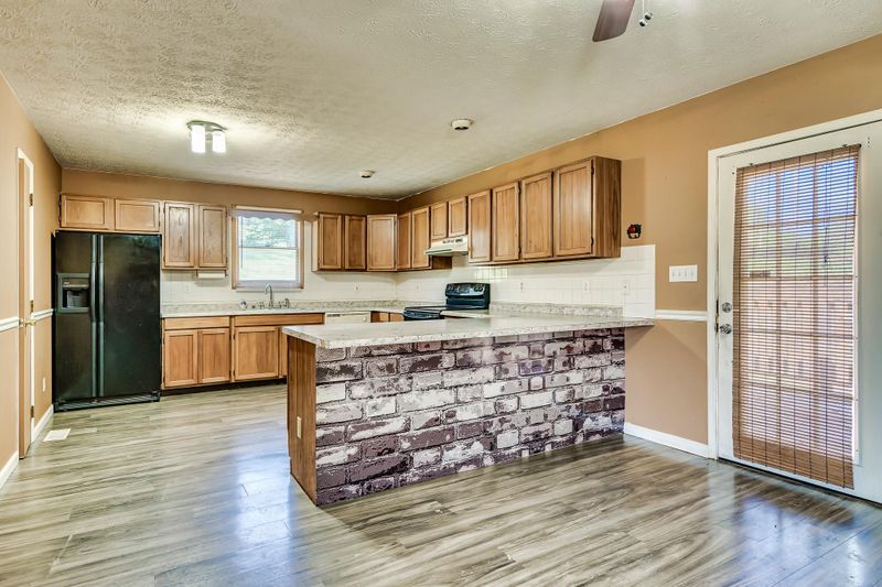 6940 Calvary Way, Corryton, TN 37721