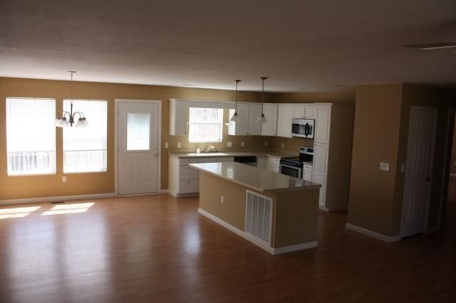 697 Spruce Loop, Crossville, TN 38555