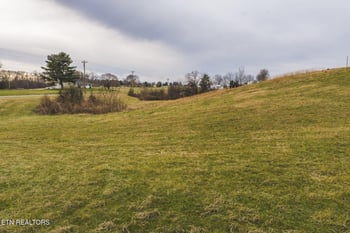 6975 St Clair Rd, Whitesburg, TN 37891