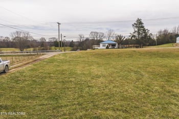 6975 St Clair Rd, Whitesburg, TN 37891