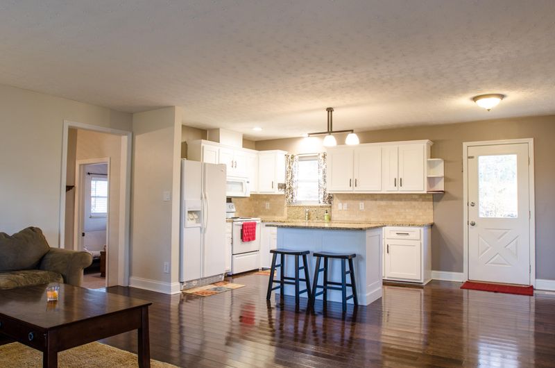 6978 Apollo Dr, Knoxville, TN 37921