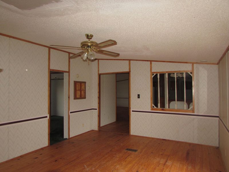 698 Jurgens Road Rd, Robbins, TN 37852