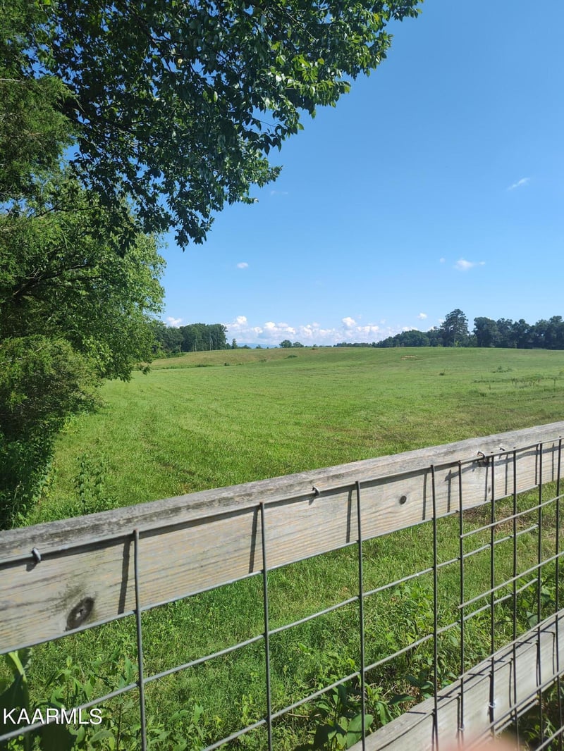 6985 Craigs Chapel Rd, Greenback, TN 37742