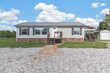 6998 Plateau Rd, Crossville, TN 38571