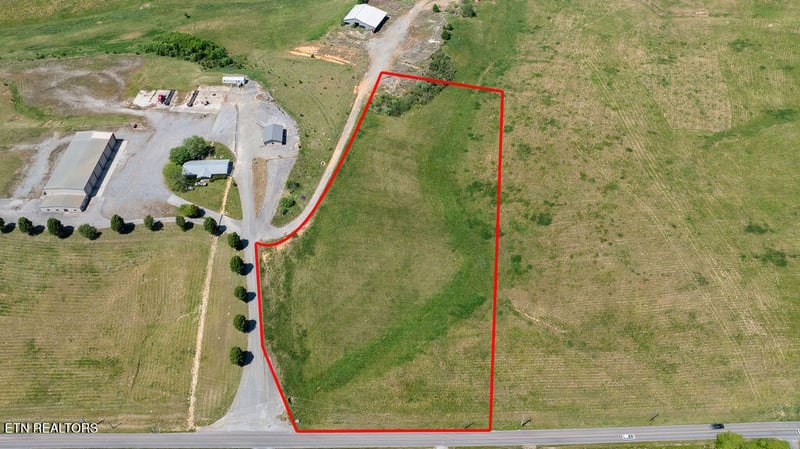 6999 Davis Ferry Rd, Loudon, TN 37774