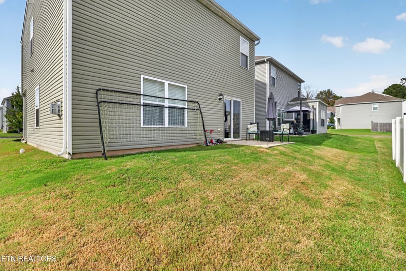 7 Cobblestone Ct, Clinton, TN 37716