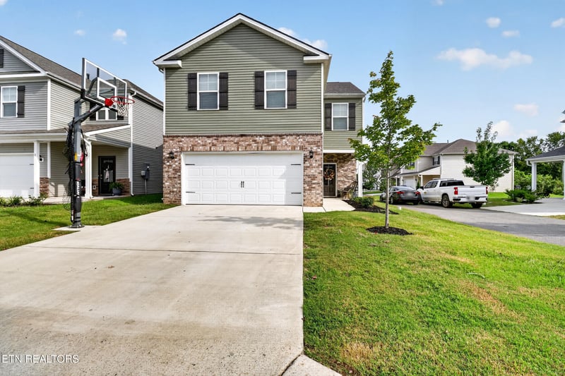 7 Cobblestone Ct, Clinton, TN 37716