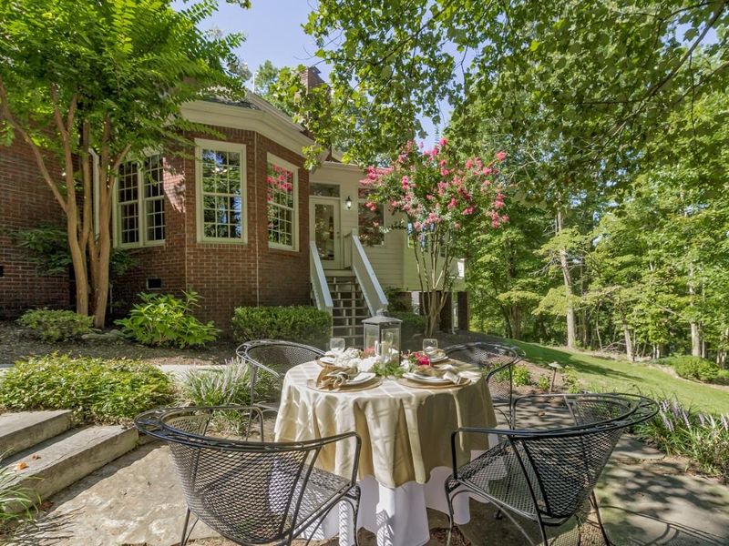 7 Rivers Run Way, Oak Ridge, TN 37830