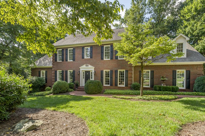 7 Rivers Run Way, Oak Ridge, TN 37830