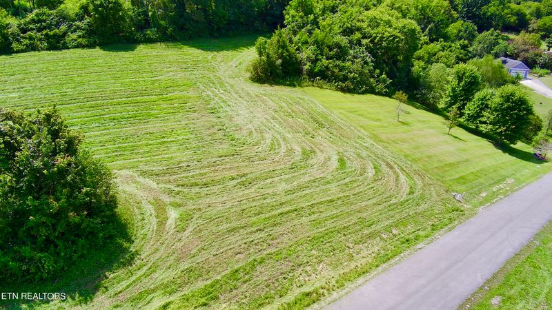 70 Windy Sails Ln, Sharps Chapel, TN 37866