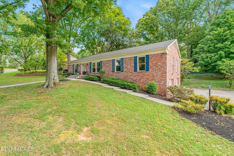700 Kempton Rd, Knoxville, TN 37909