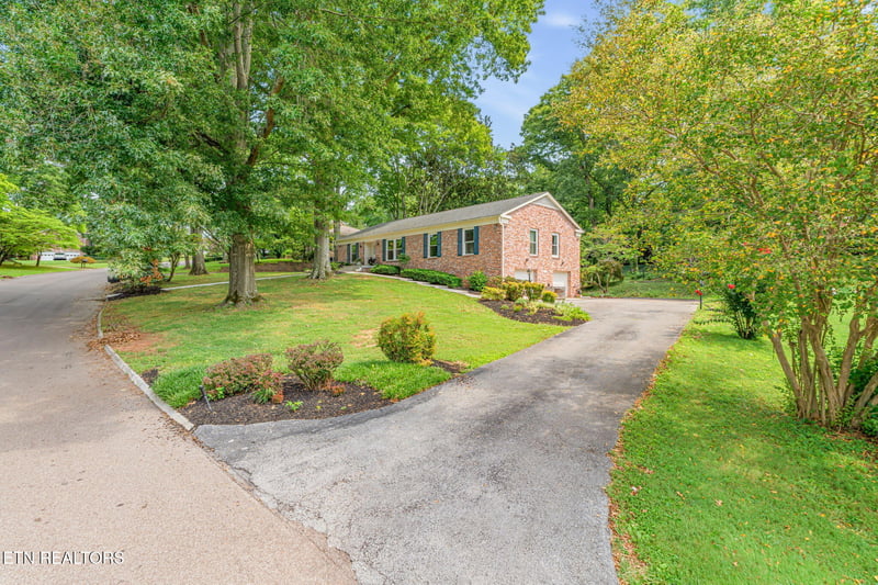 700 Kempton Rd, Knoxville, TN 37909