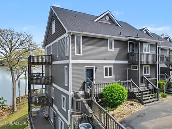 700 Shanghai Landing Ln #8, Lafollette, TN 37766