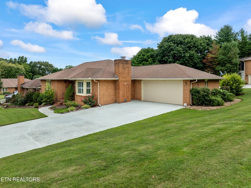 7000 Ashley Ct, Knoxville, TN 37921