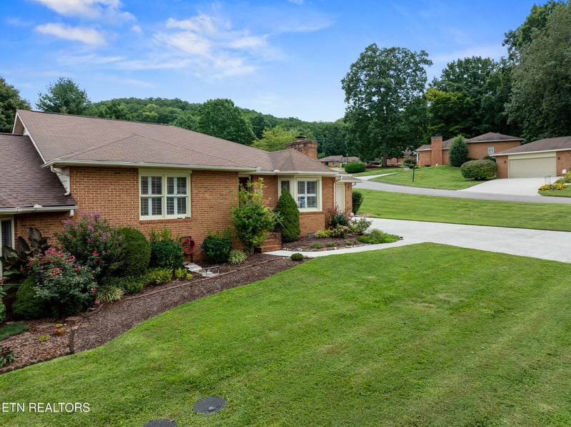 7000 Ashley Ct, Knoxville, TN 37921