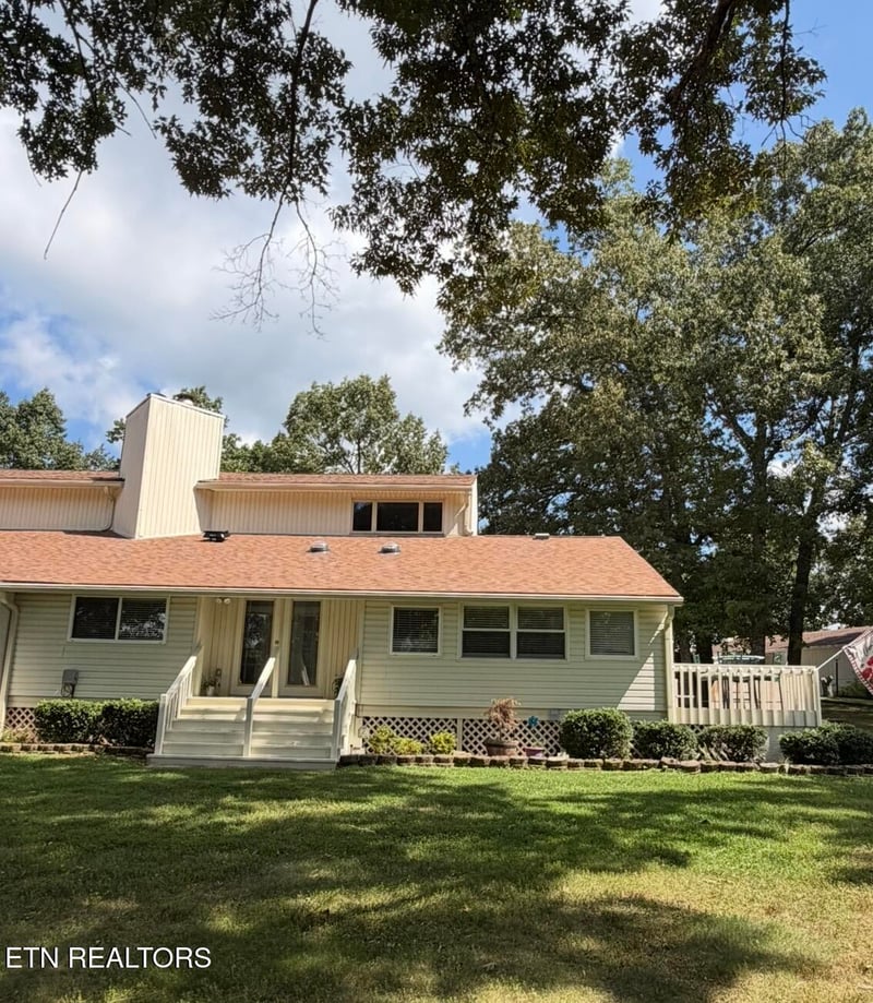 7000 Big Horn #C-16, Crossville, TN 38572
