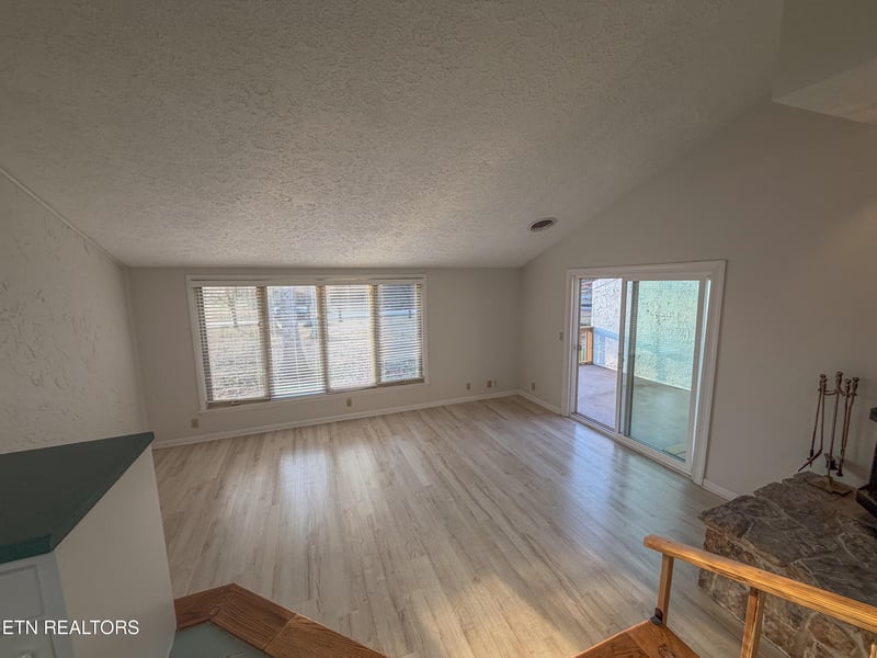 7000 Big Horn Dr #A-3, Crossville, TN 38572